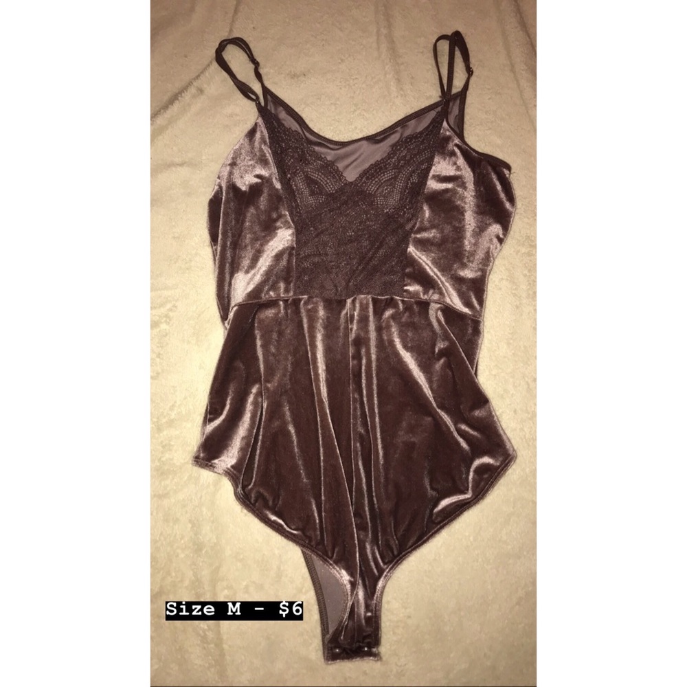 ‼️velvet onesie‼️